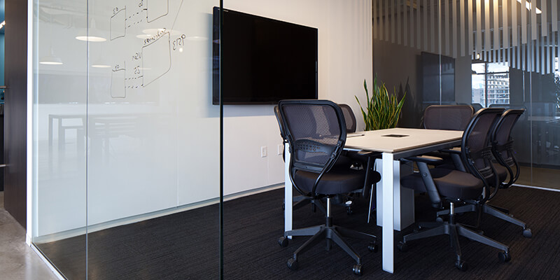 chairs-and-desk-in-office-conference-room-2023-11-27-05-27-31-utc.jpg